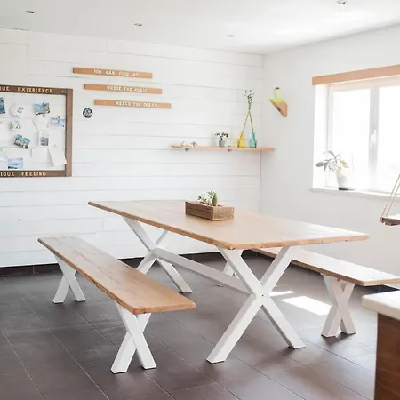 Ferrel Surf House Albergue