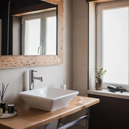 Ferrel Surf House Albergue