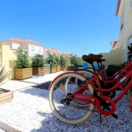 Albergue Ferrel Surf House *